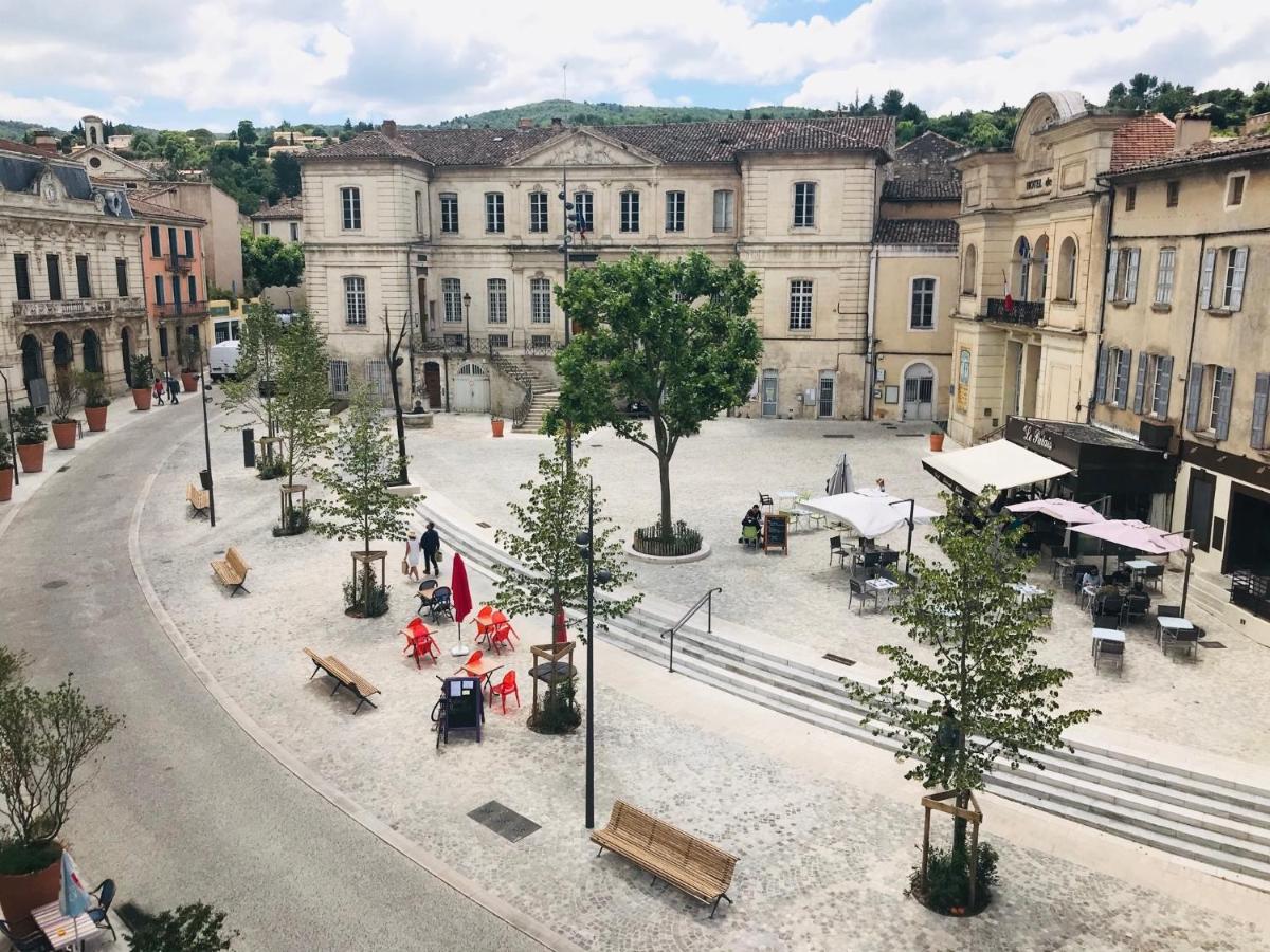 Appartement En Plein Centre Ville Apt Exterior foto
